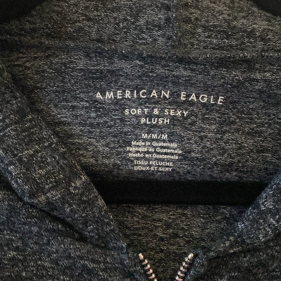 American Eagle zip up lightweight hoodie with pockets. - Picture 5 of 6